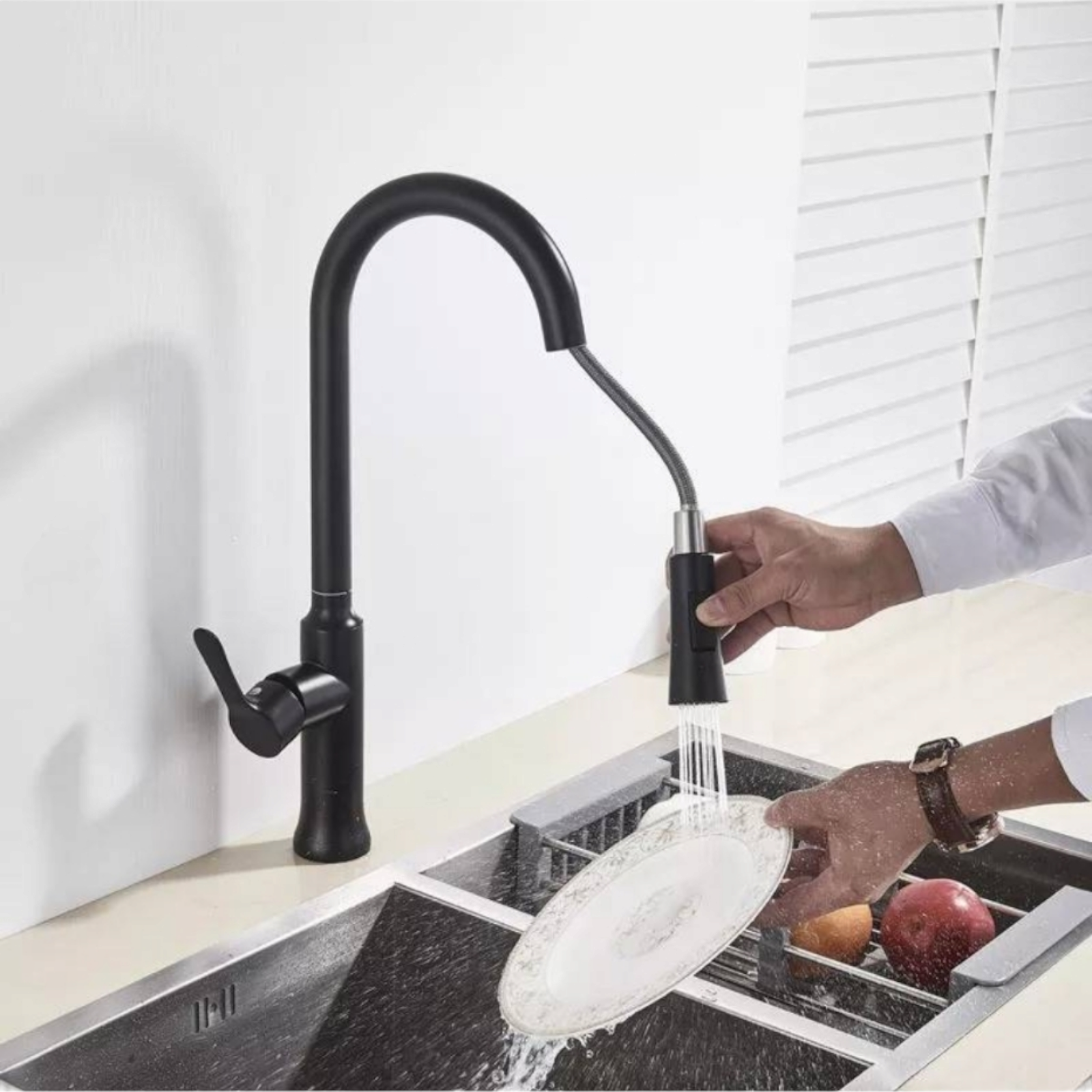 Смесител за кухня с издърпващ се чучур, Черен QC5125H