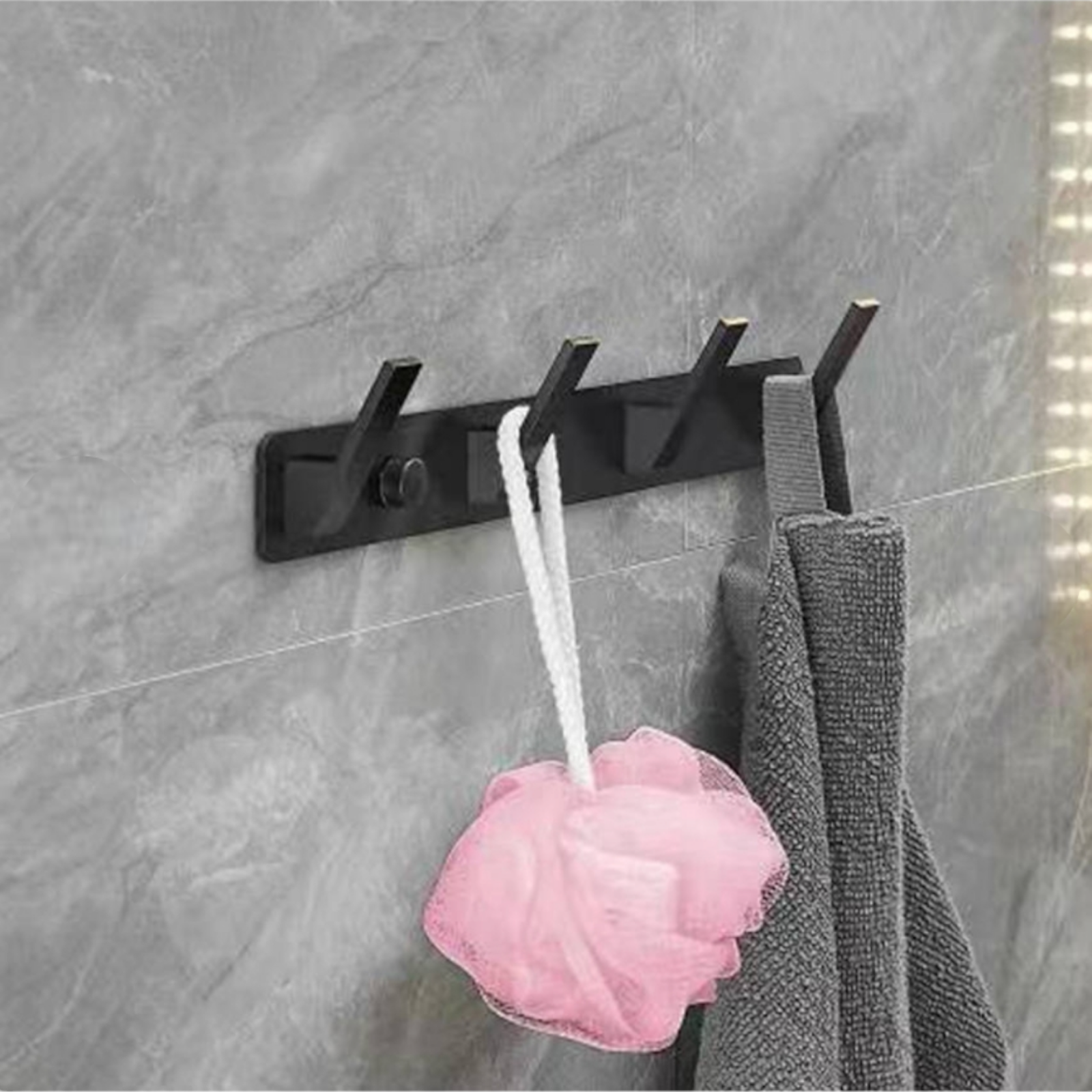 Закачалка с четири куки, Черна AR880099-4B