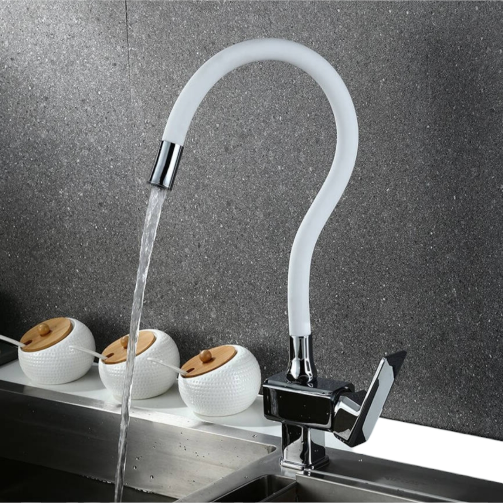 Чучур за смесител, висок в Бяло и Сиво WY003