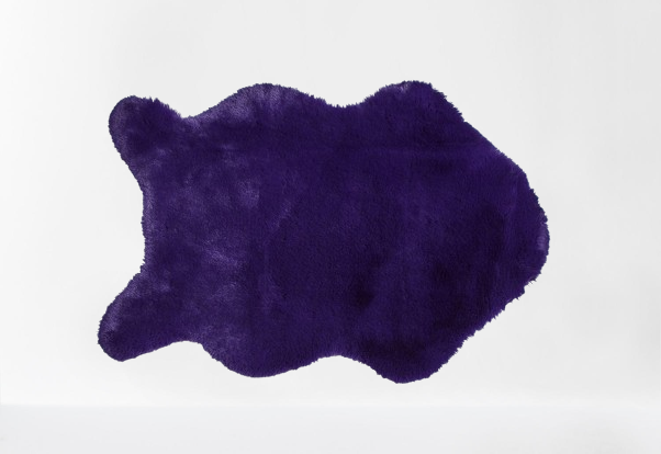 Килим със заешка кожа (имитация)-лилав