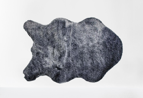 Килим със заешка кожа (имитация)-сив