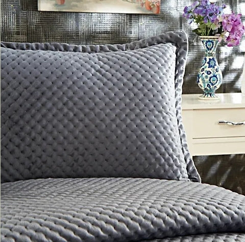 Покривка за легло с калъфки