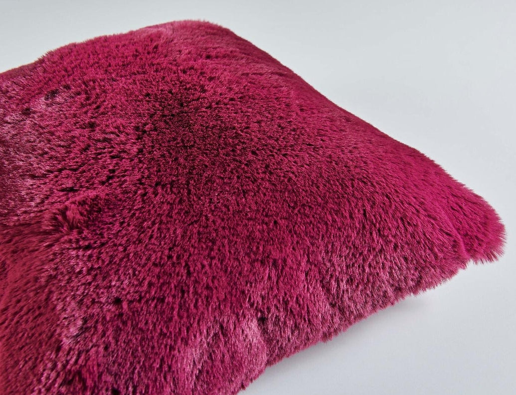 Възглавница имитация на заек 50см x 50см