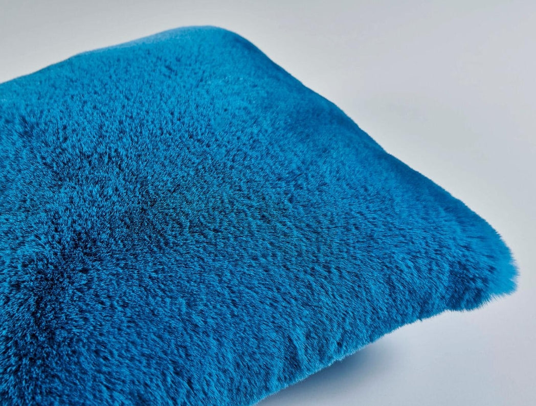 Възглавница имитация на заек 50см x 50см